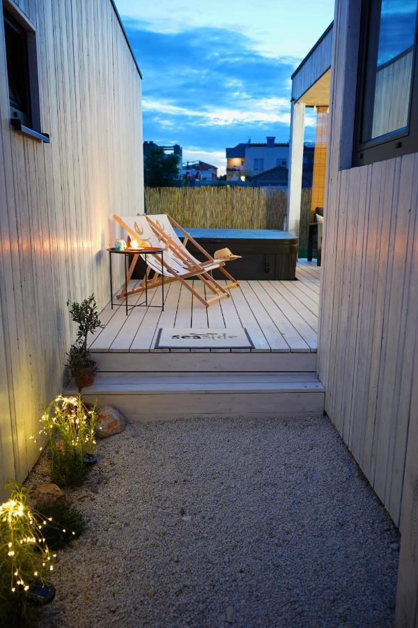 Boutique Style Eco-Beachhouse, Private Jacuzzi ปริฟลากา ภายนอก รูปภาพ