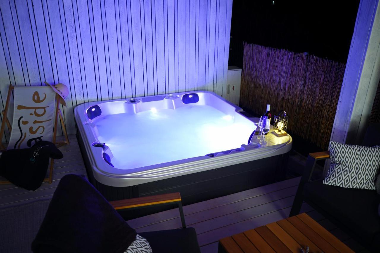Boutique Style Eco-Beachhouse, Private Jacuzzi ปริฟลากา ภายนอก รูปภาพ