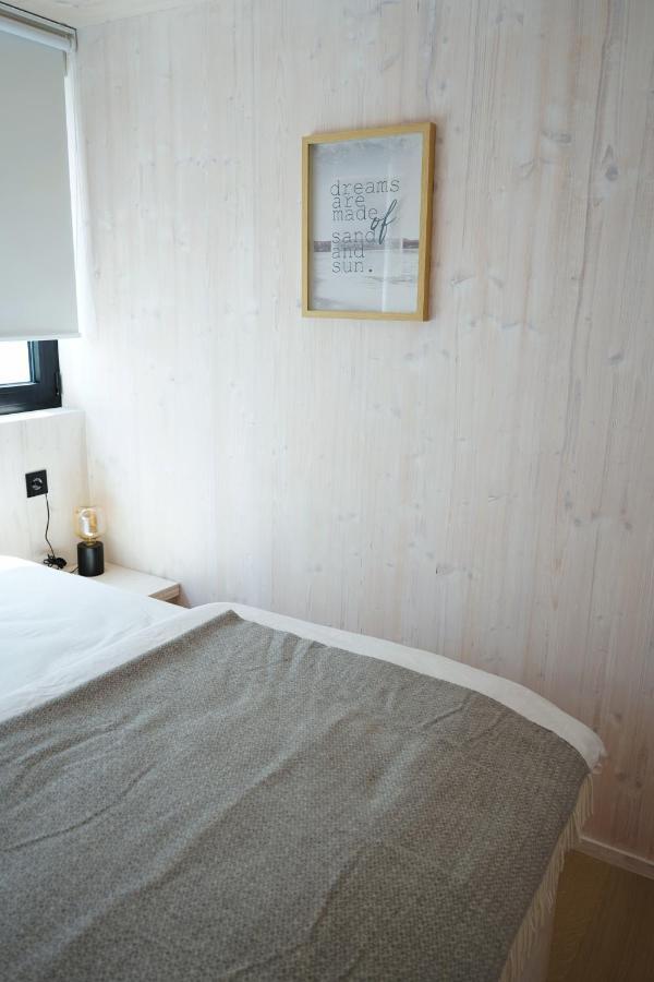 Boutique Style Eco-Beachhouse, Private Jacuzzi ปริฟลากา ภายนอก รูปภาพ