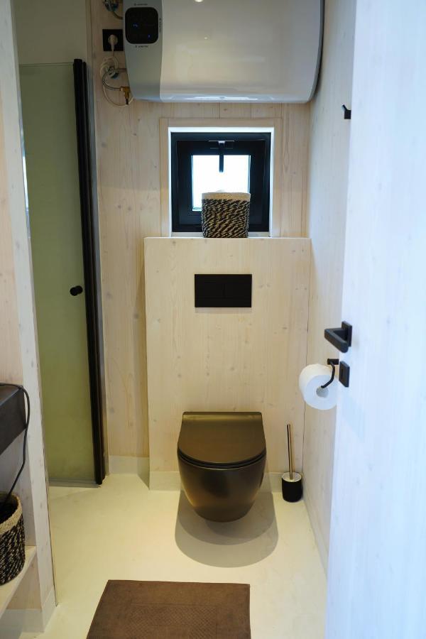 Boutique Style Eco-Beachhouse, Private Jacuzzi ปริฟลากา ภายนอก รูปภาพ